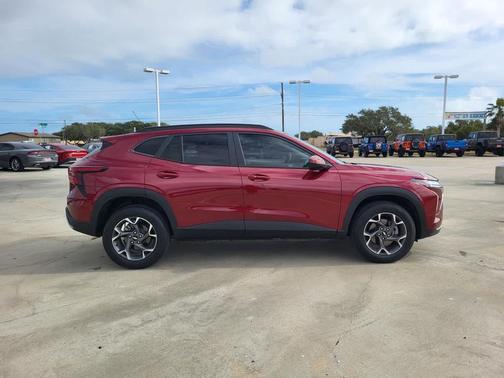 2024 Chevrolet Trax LT