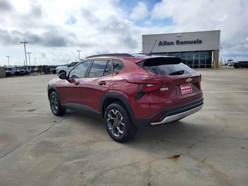 2024 Chevrolet Trax LT