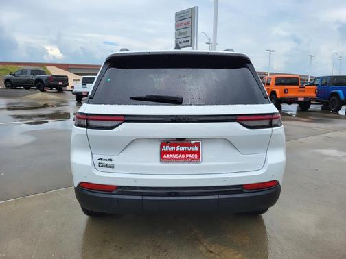 2025 Jeep Grand Cherokee Altitude