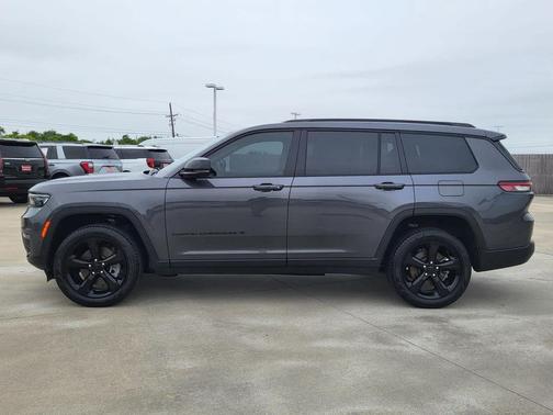 Baltic Gray Metallic Clearcoat 2025 Jeep Grand Cherokee L Limited