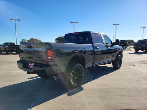 2026 RAM 2500 Lone Star Crew Cab 4x4 6'4' Box