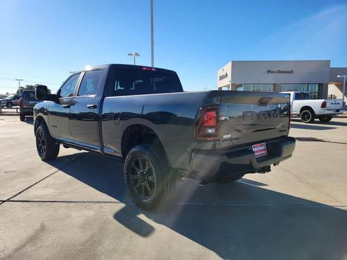 2026 RAM 2500 Lone Star Crew Cab 4x4 6'4' Box