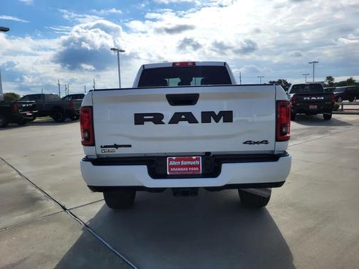 2026 RAM 2500 Lone Star Crew Cab 4x4 6'4' Box