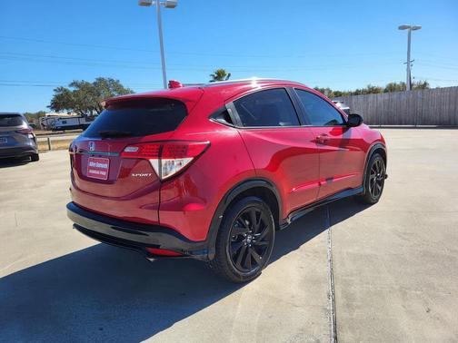 2022 Honda HR-V 2WD Sport