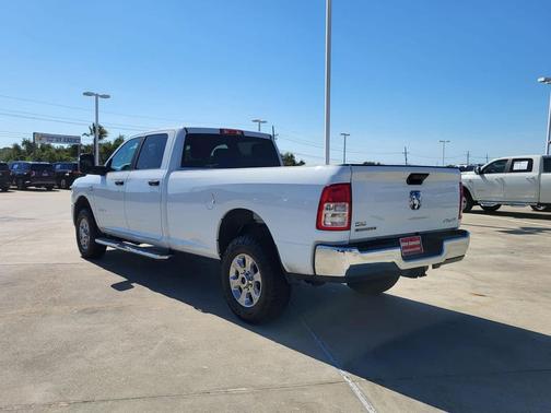 2024 RAM 3500 Big Horn Crew Cab 4x4 8' Box