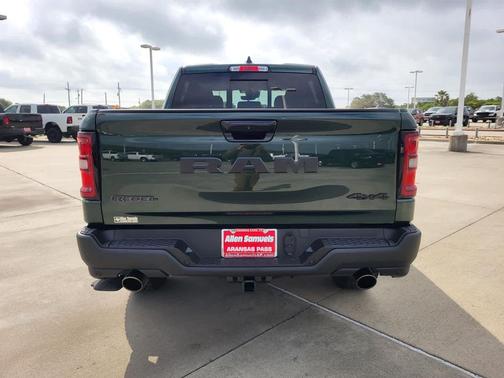 Serrano Green Metallic 2026 RAM 1500 Rebel