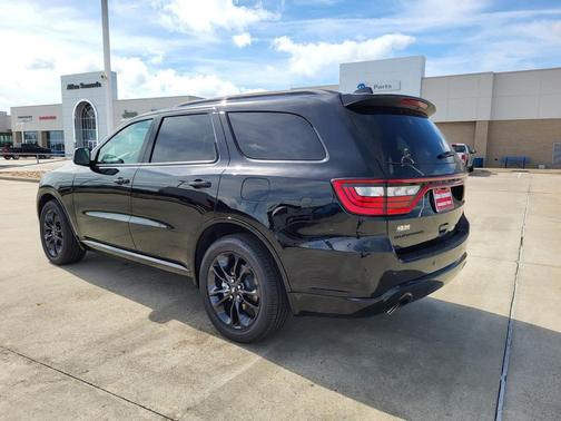 DB Black Clearcoat 2026 Dodge Durango GT RWD