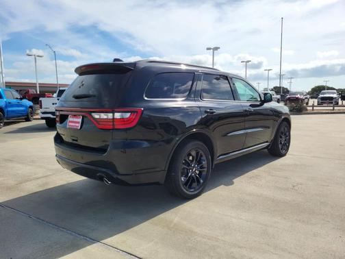 DB Black Clearcoat 2026 Dodge Durango GT RWD