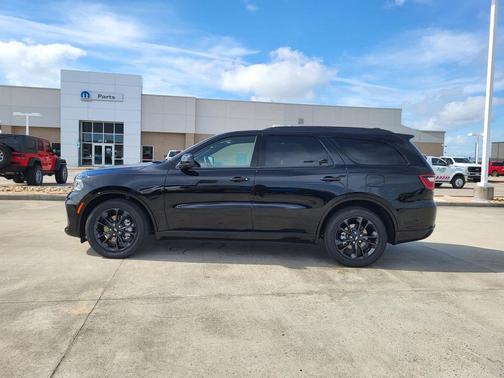 DB Black Clearcoat 2026 Dodge Durango GT RWD