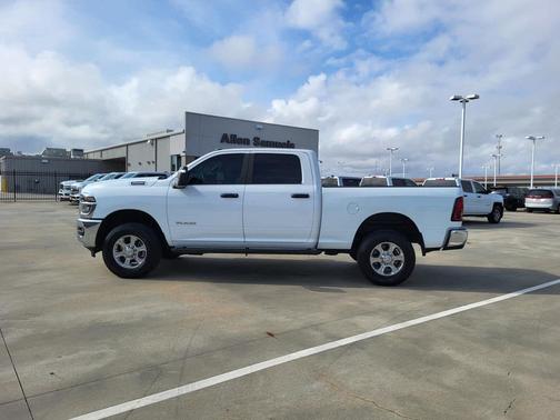 2025 RAM 2500 Big Horn Crew Cab 4x4 6'4' Box