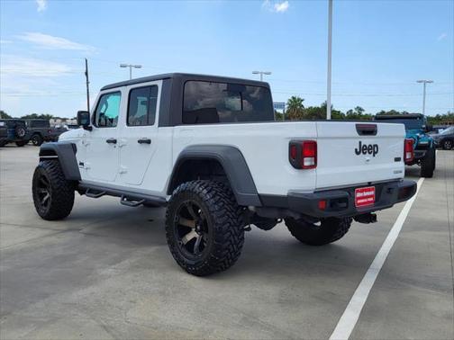 Bright White Clearcoat 2020 Jeep Gladiator Sport S