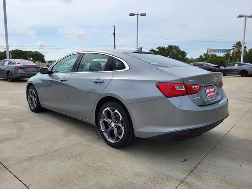 Sterling Gray Metallic 2024 Chevrolet Malibu FWD 1LT