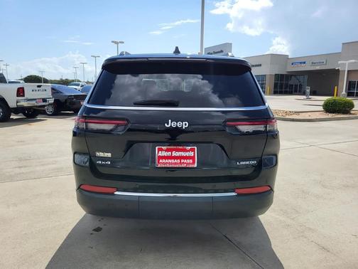 2025 Jeep Grand Cherokee L Laredo