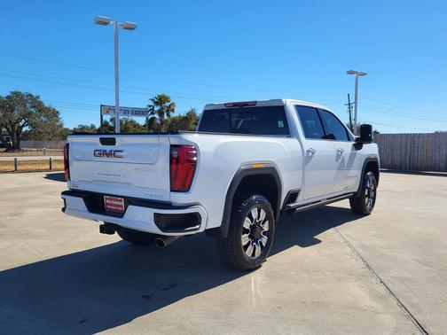 2025 GMC Sierra 2500 Denali