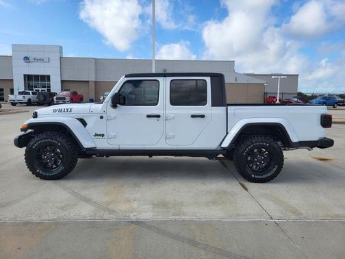 2025 Jeep Gladiator Willys