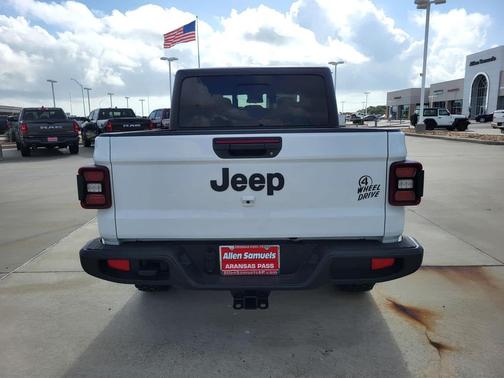 2025 Jeep Gladiator Willys