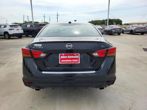 Super Black 2023 Nissan Altima 2.5 SL