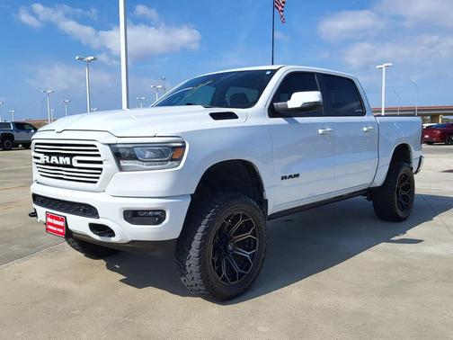 2024 RAM 1500 Laramie