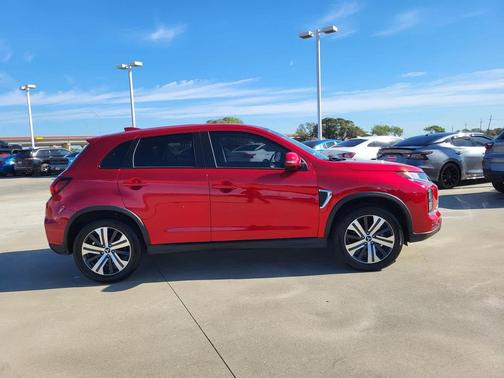 2025 Mitsubishi Outlander Sport SE