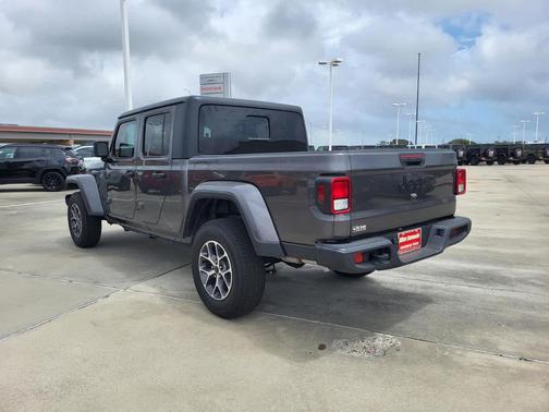 Granite Crystal Metallic Clearcoat 2025 Jeep Gladiator Sport S