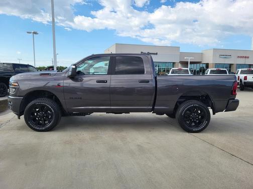 2025 RAM 2500 Big Horn Crew Cab 4x4 6'4' Box