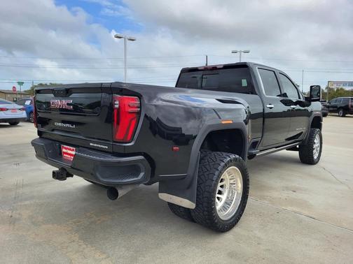 Onyx Black 2024 GMC Sierra 3500 Denali