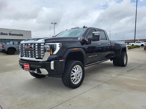 Onyx Black 2024 GMC Sierra 3500 Denali