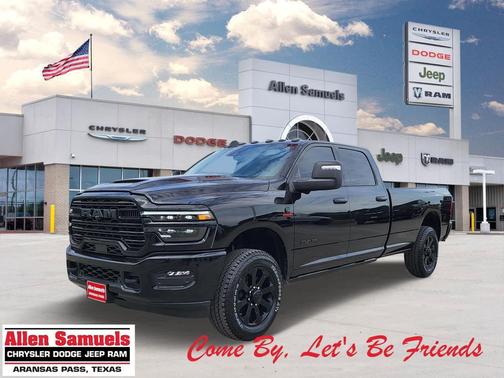2026 RAM 3500 Laramie Crew Cab 4x4 8' Box