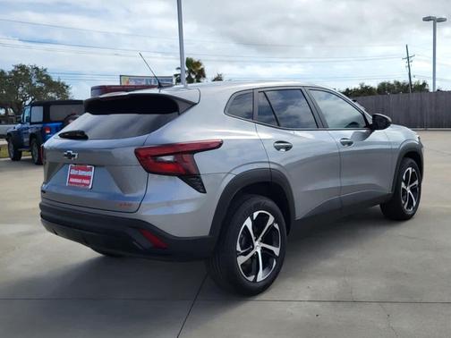 2025 Chevrolet Trax FWD 1RS