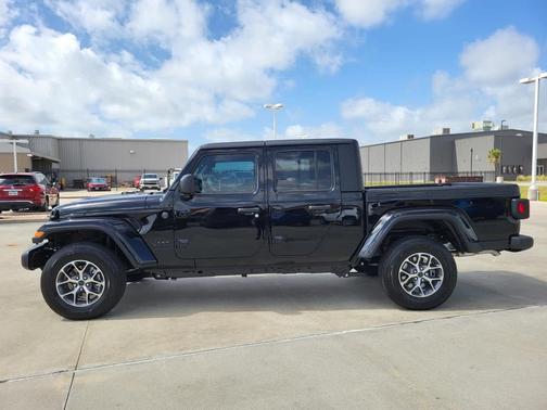 2025 Jeep Gladiator Sport S