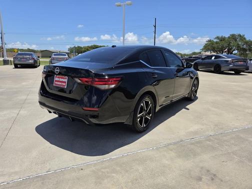 Super Black 2025 Nissan Sentra SV