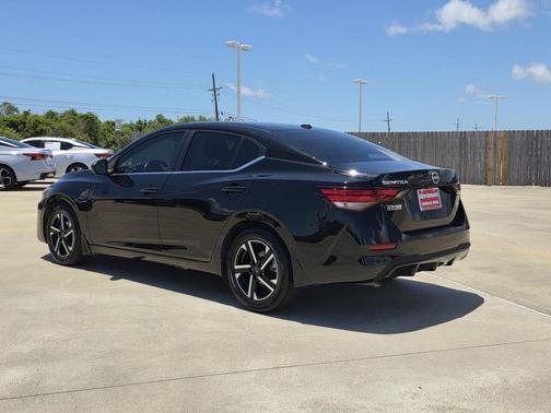 Super Black 2025 Nissan Sentra SV