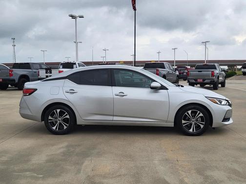 Brilliant Silver Metallic 2023 Nissan Sentra SV