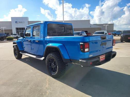 2025 Jeep Gladiator High Tide