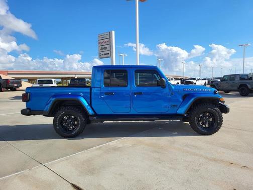 2025 Jeep Gladiator High Tide
