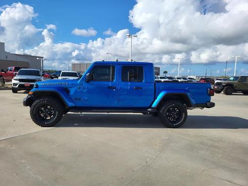 2025 Jeep Gladiator High Tide