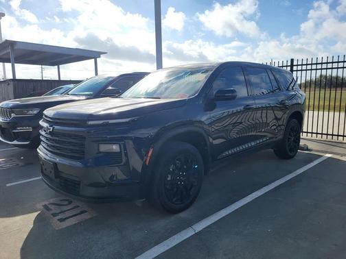 2024 Chevrolet Traverse LS