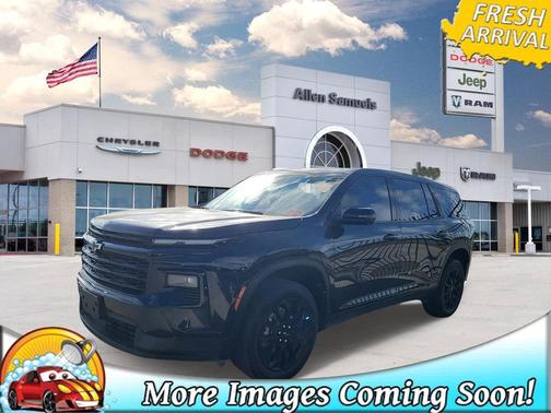 Mosaic Black Metallic 2024 Chevrolet Traverse LS