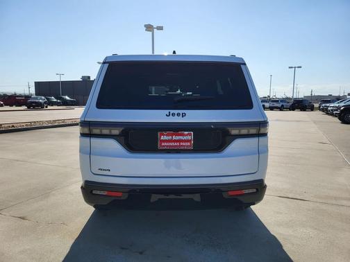 2026 Jeep Grand Wagoneer Limited Reserve 4x4