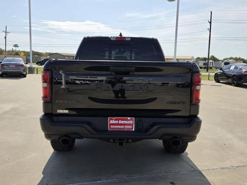 Diamond Black Crystal Pearlcoat 2025 RAM 1500 Rebel