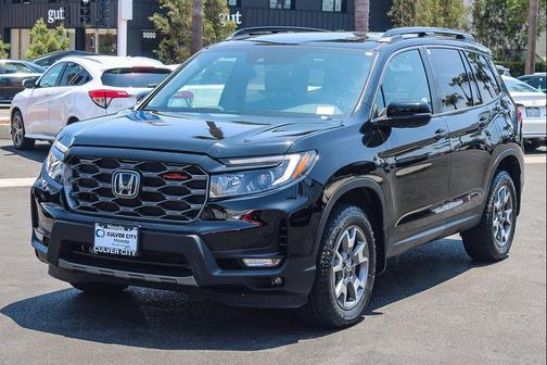 2023 Honda Passport AWD TrailSport