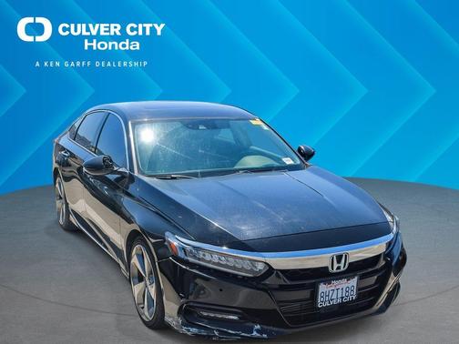 Crystal Black Pearl 2018 Honda Accord Touring