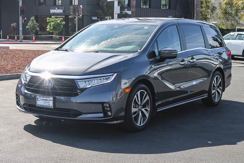 2023 Honda Odyssey 