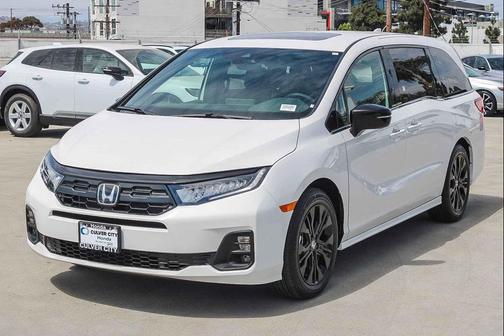 Platinum White Pearl 2026 Honda Odyssey Sport-L