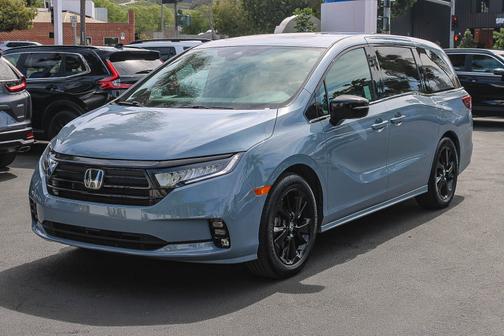 2023 Honda Odyssey 