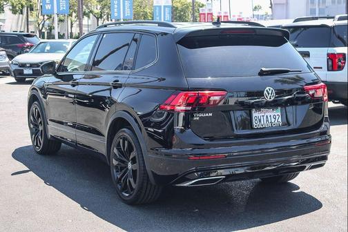 Deep Black 2021 Volkswagen Tiguan 2.0T SE R-Line Black