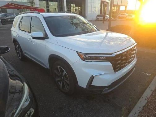 2024 Honda Pilot Touring 8-Passenger