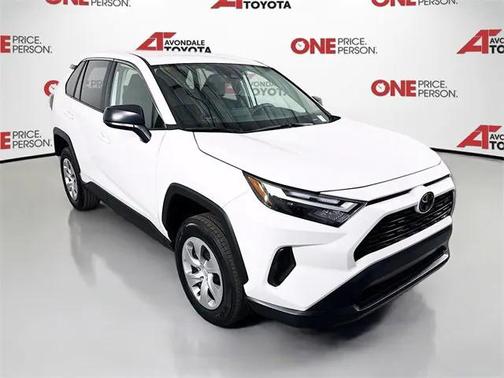 2025 Toyota RAV4 LE