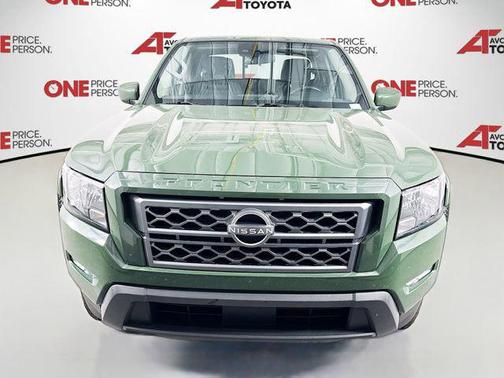 2022 Nissan Frontier SV