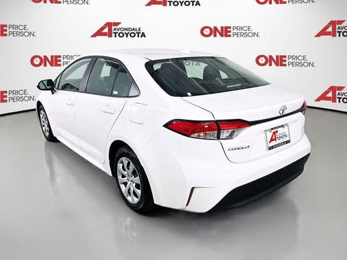 Ice Cap 2025 Toyota Corolla LE